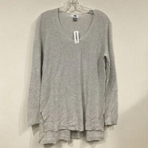 NWT Old Navy V-Neck Sweater Size Medium